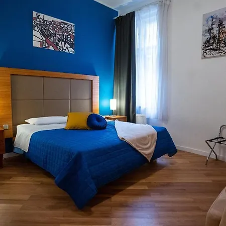 Nux Old Town Square Masna Апартаменты *